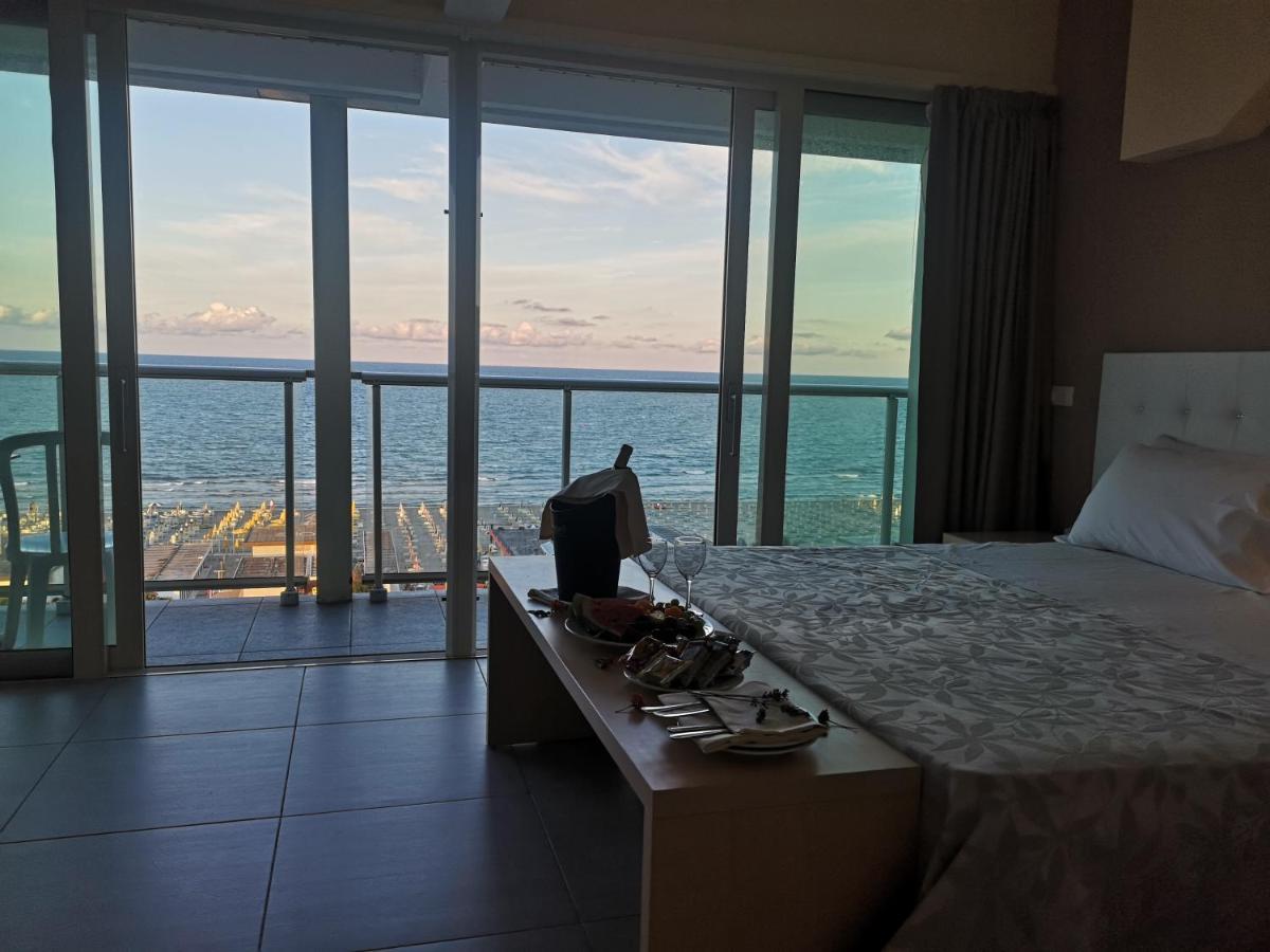 Hotel Adria Milano Marittima Ngoại thất bức ảnh