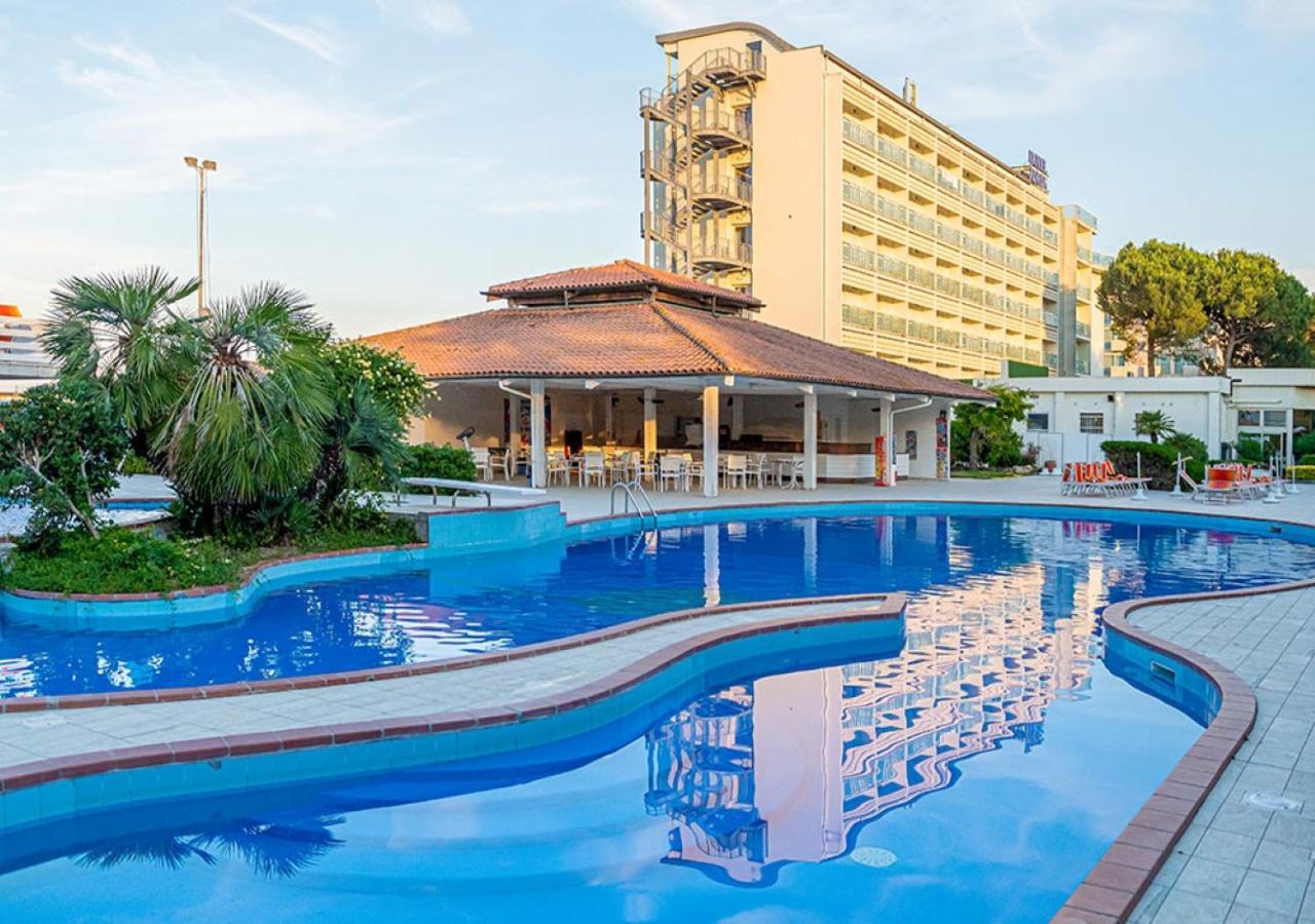 Hotel Adria Milano Marittima Ngoại thất bức ảnh