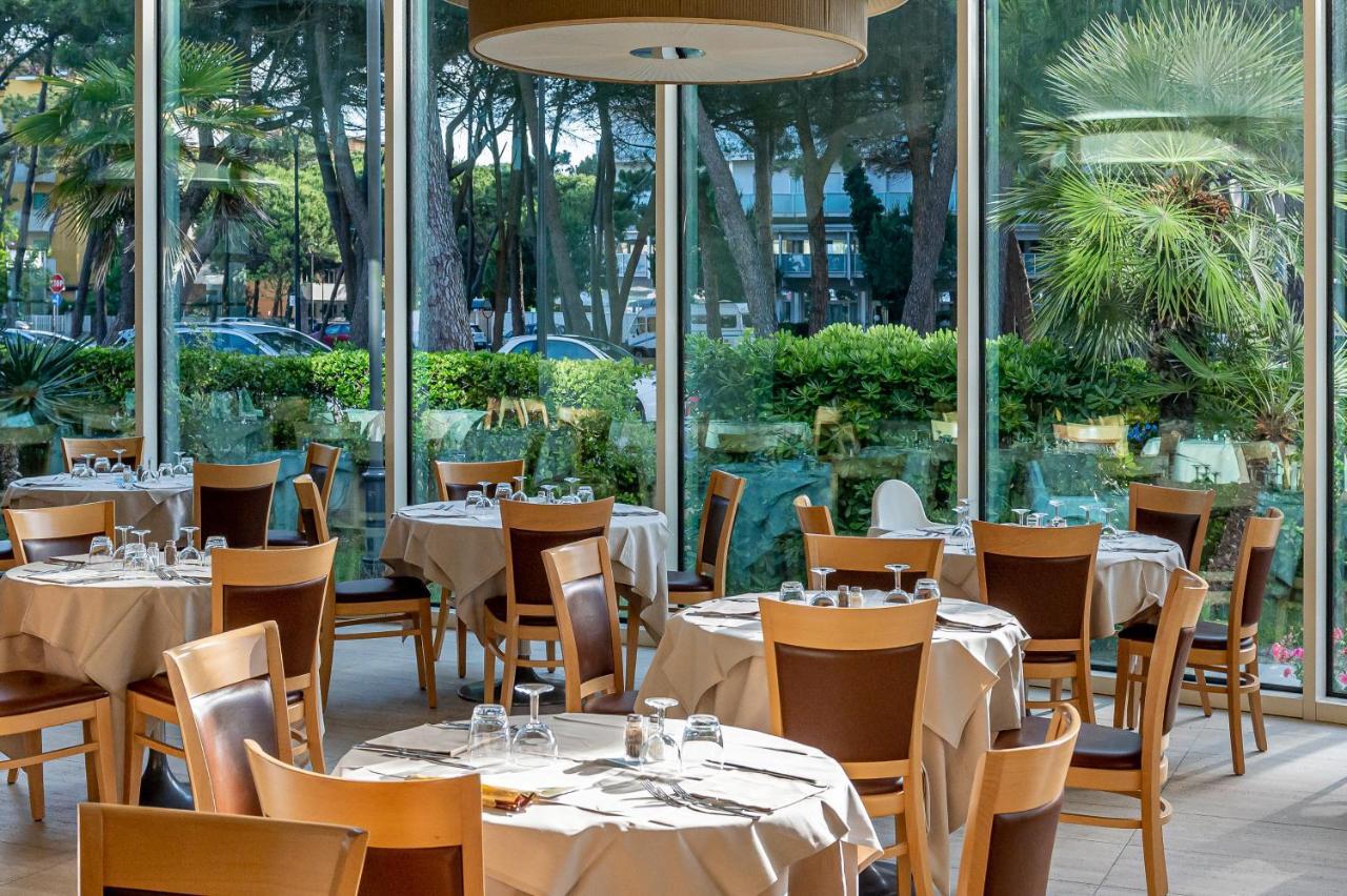 Hotel Adria Milano Marittima Ngoại thất bức ảnh