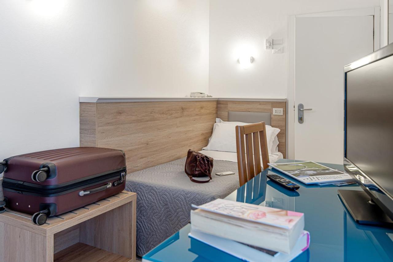 Hotel Adria Milano Marittima Ngoại thất bức ảnh