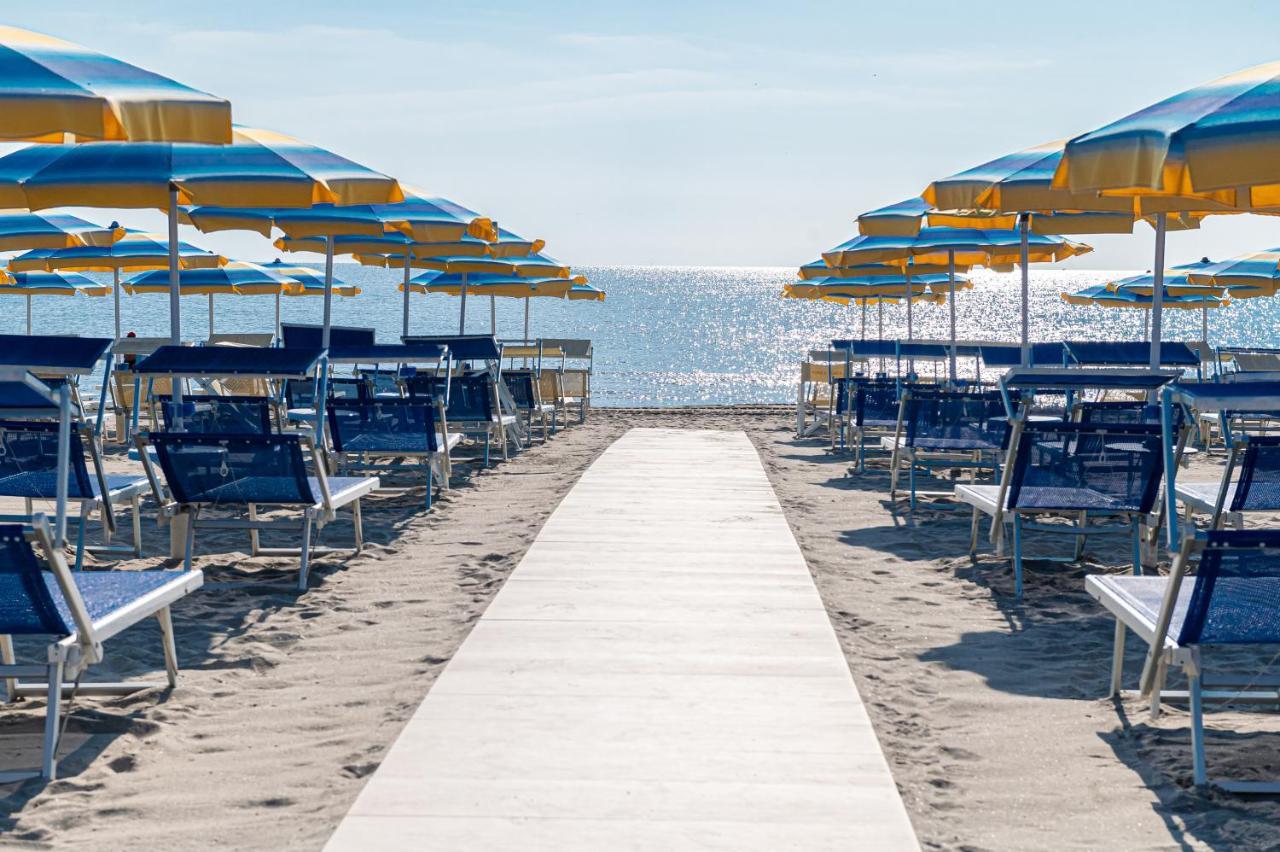 Hotel Adria Milano Marittima Ngoại thất bức ảnh