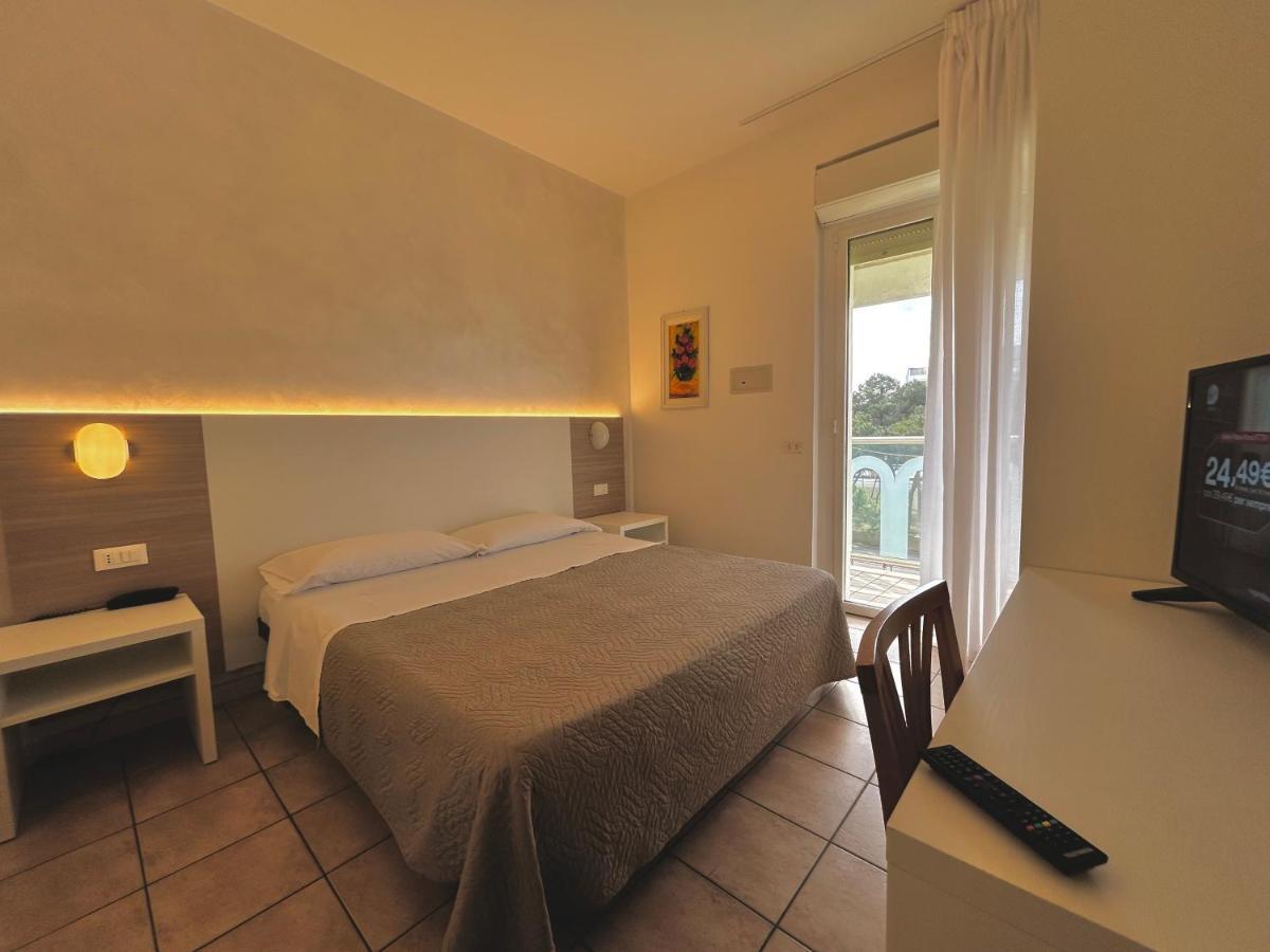 Hotel Adria Milano Marittima Ngoại thất bức ảnh