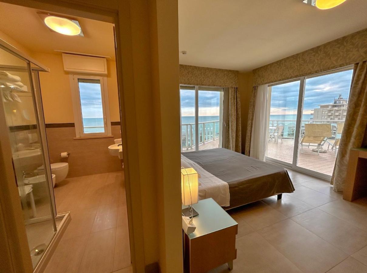 Hotel Adria Milano Marittima Ngoại thất bức ảnh