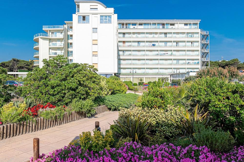 Hotel Adria Milano Marittima Ngoại thất bức ảnh