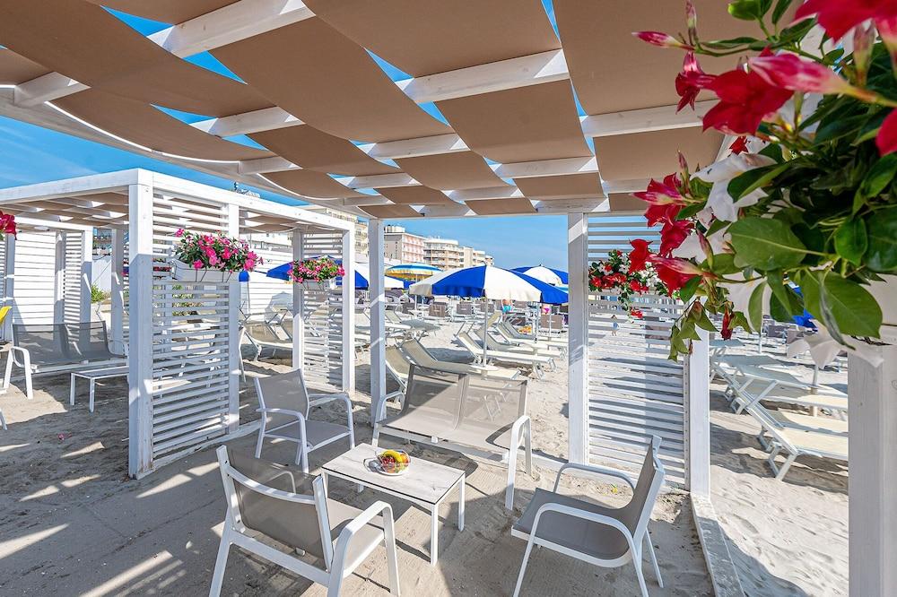 Hotel Adria Milano Marittima Ngoại thất bức ảnh