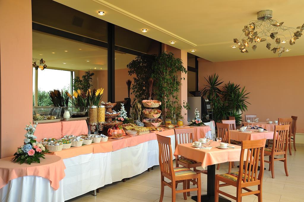 Hotel Adria Milano Marittima Ngoại thất bức ảnh