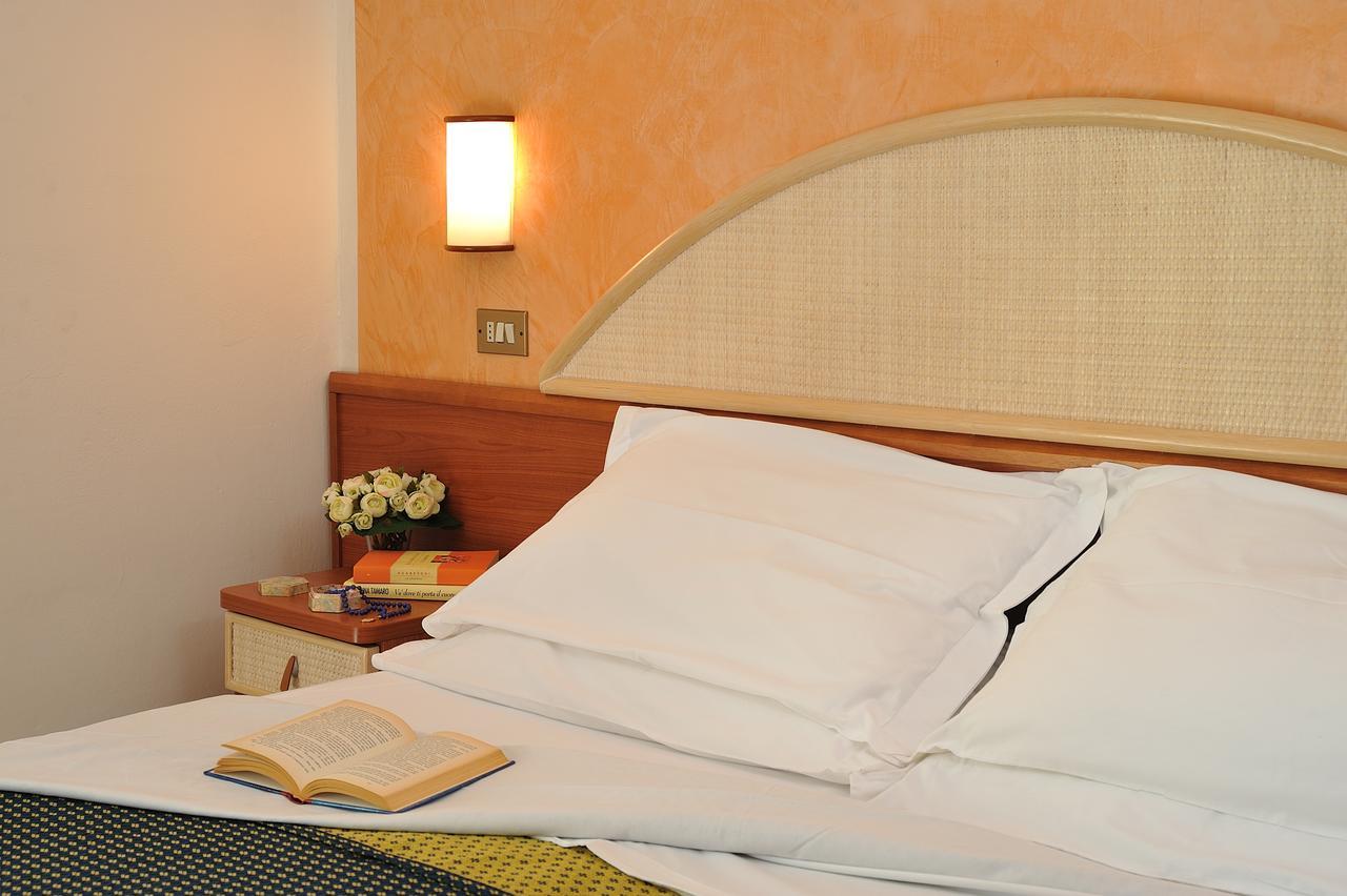 Hotel Adria Milano Marittima Ngoại thất bức ảnh
